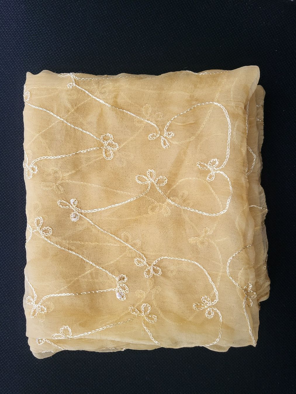 Foulards & écharpes: Damenschal 100 % Viskose – D'occasion à Zweisimmen par Adorable 4