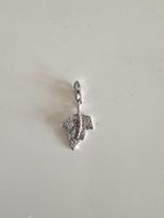 Bezaubernder Charm Anhänger, Blatt mit Zirkonia, 925 Silber