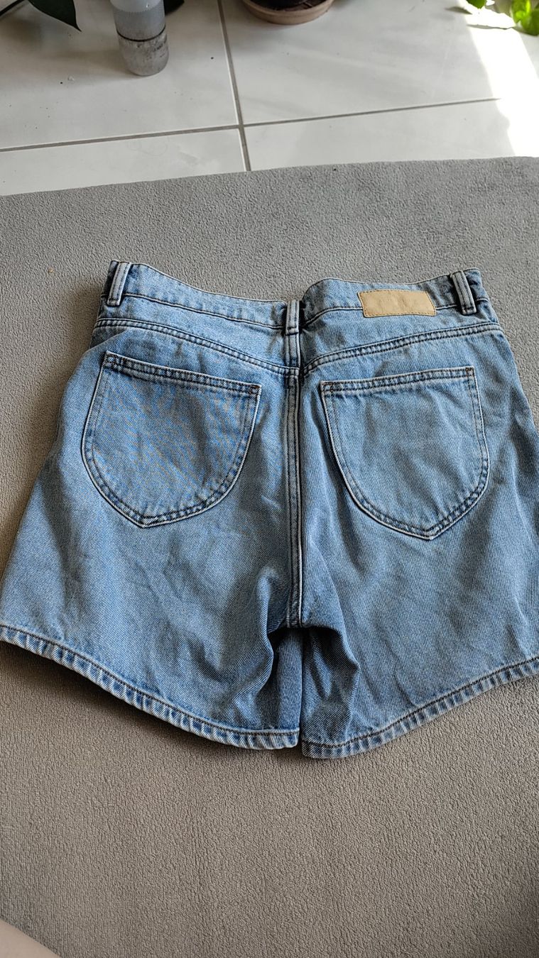 Armedangels Jeans: Jeans Shorts Damen Armedangles Grösse 27 – Usato da Stäfa venduto da mic_b7td 3