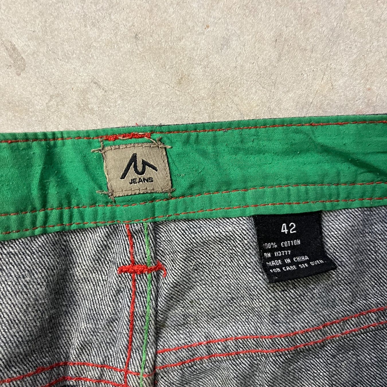 Pantaloni: Vintage Jorts (L) – Usato da Chamoson venduto da Sapoloshop 2