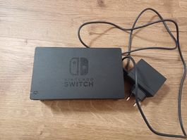 Nintendo Switch Docking Station mit Netzteil guter Zustand