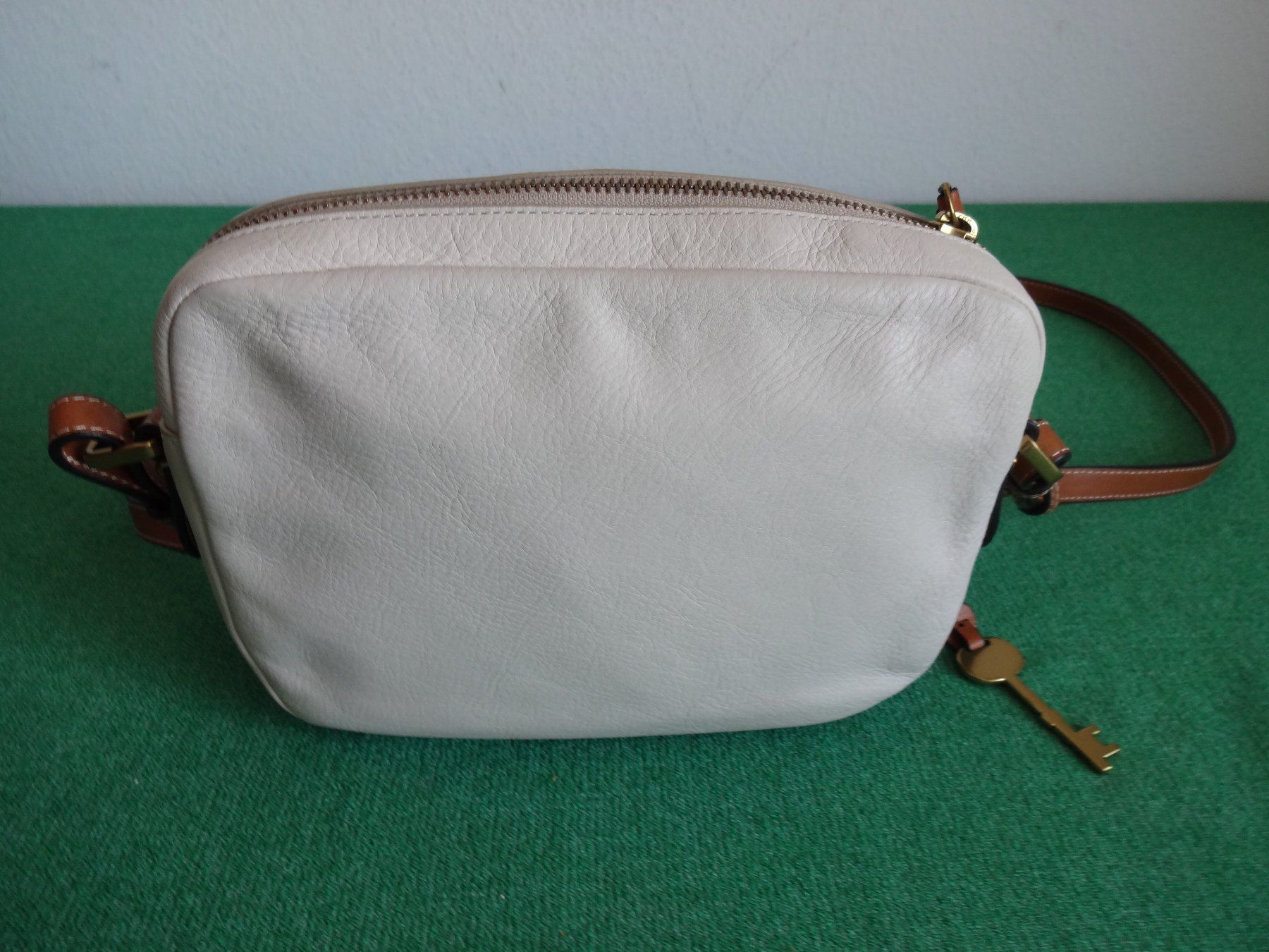 Fossil Taschen für Damen: """ FOSSIL """ Leder Umhängetasche – Neu (gemäss Beschreibung) aus Frauenfeld von Riaa 2