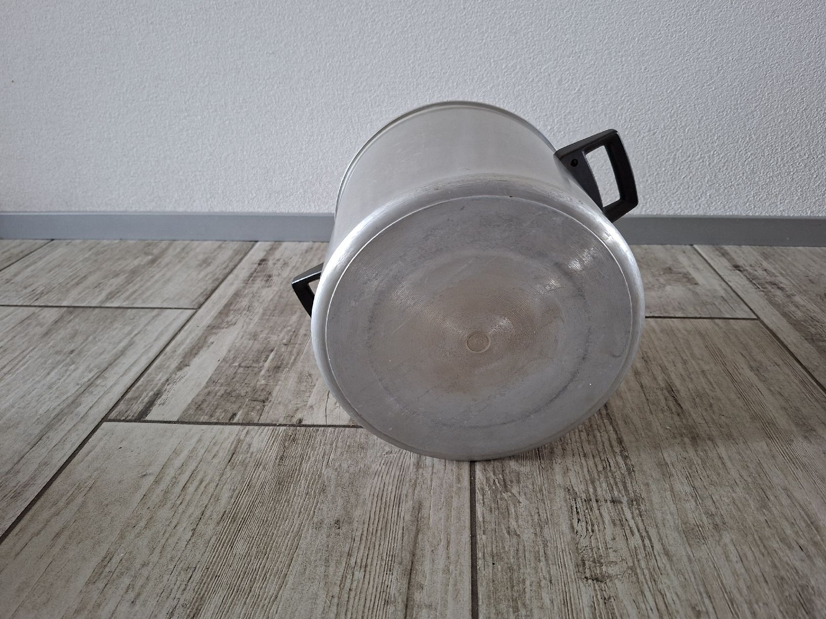 Padelle: gut erhaltene Alupfanne – Usato da Schwarzenegg venduto da musi09 1