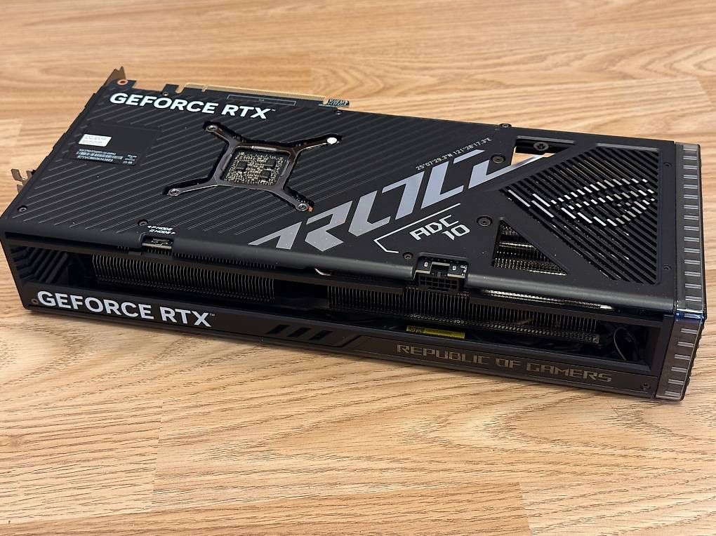 Cartes graphiques: RTX 4070TI – D'occasion à Gipf-Oberfrick par spey1971 2