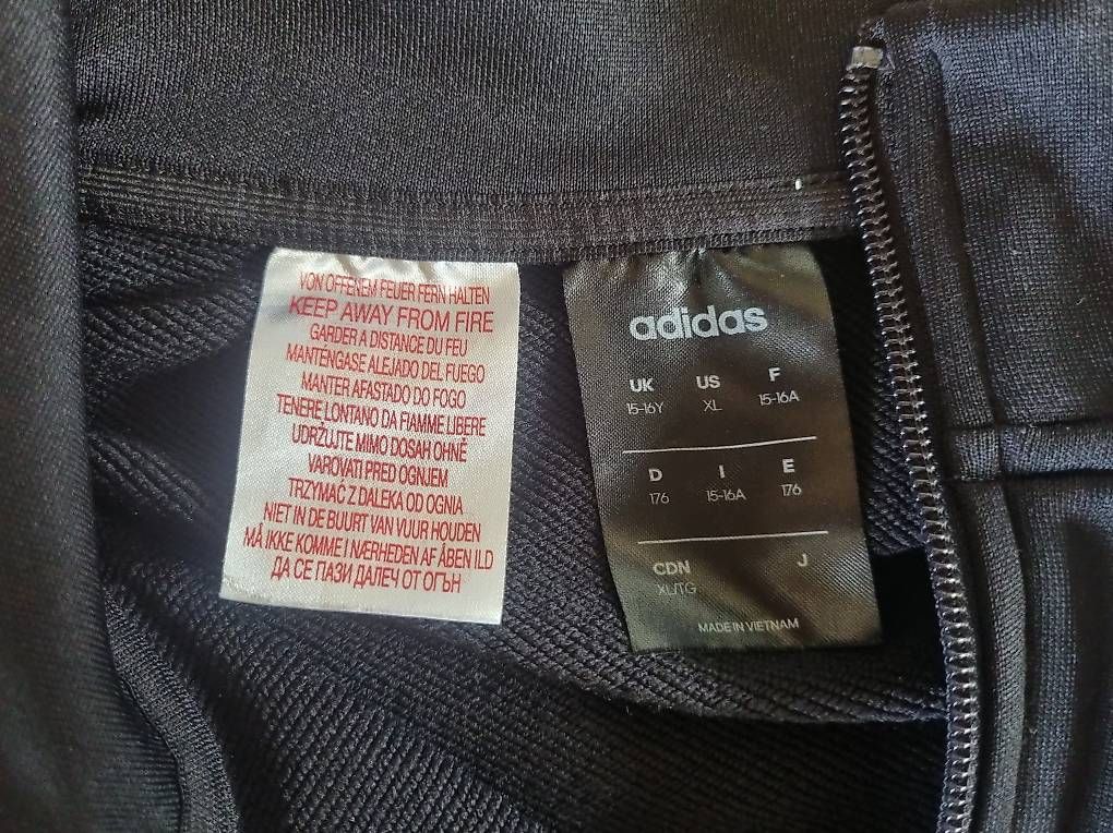 Adidas Jacken & Mäntel: Trainerjacke Adidas Gr.176 – Gebraucht aus Brütten von gupi1717 2
