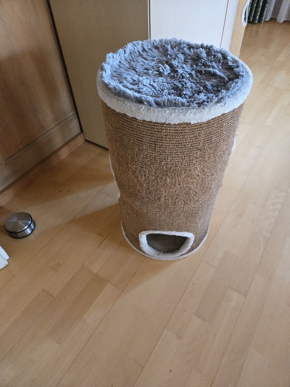 Katzenbaum - Kratzbaum: Kratzbaum   – Gebraucht aus Grünenmatt von Brauni2 3