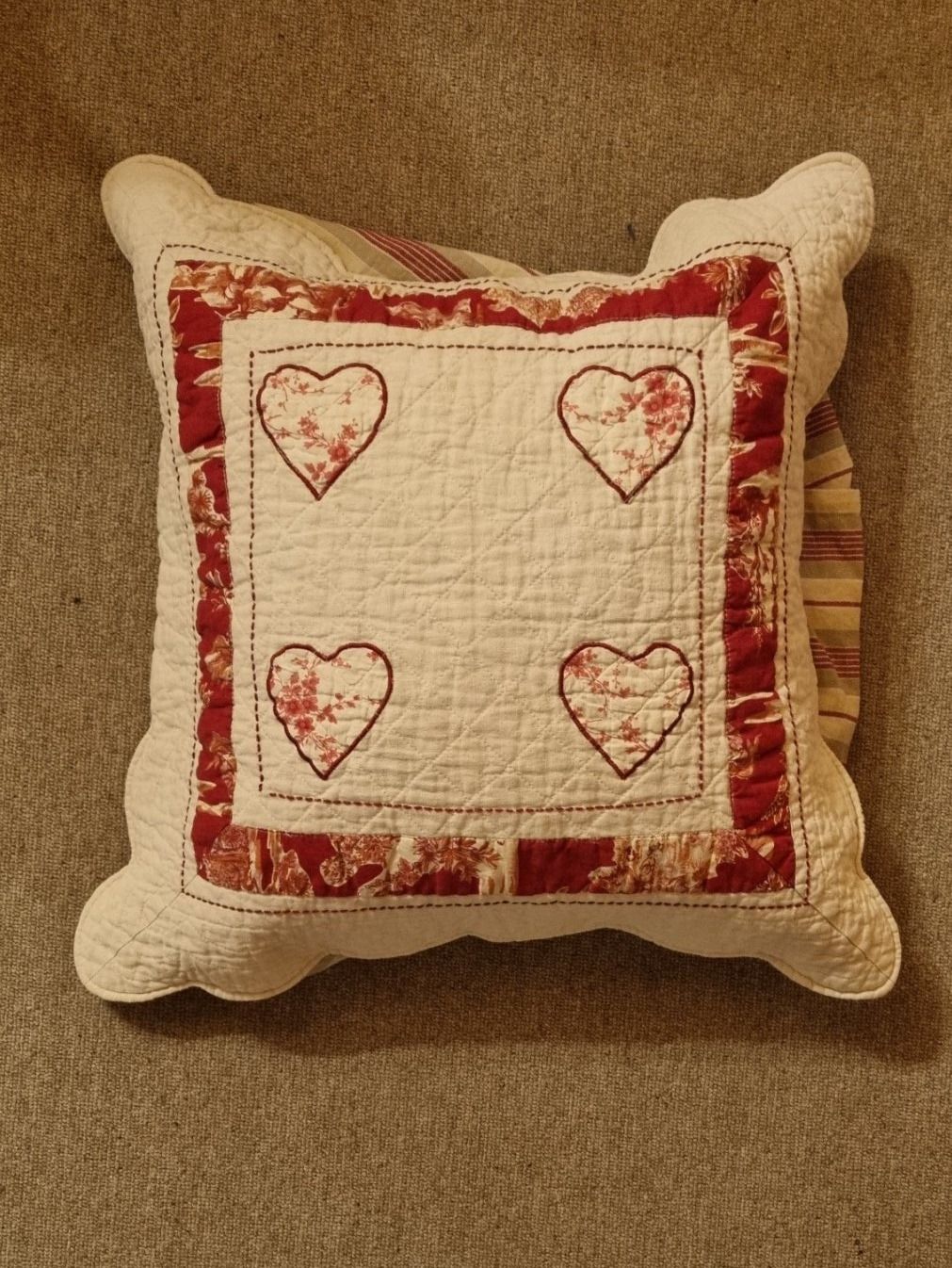 Coperte: 2x Patchwork Tagesdecken inkl. 2x Zierkissen – Usato da Oberrieden venduto da Spencer10 1