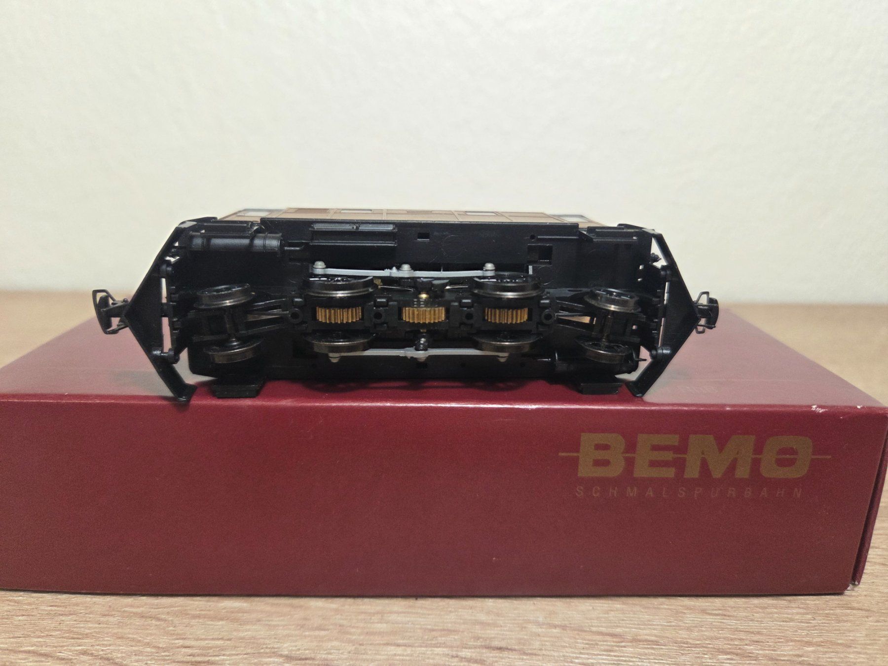 Bemo Modellini di ferrovie: Bemo 1056 122 E-Lok Ge 2/4 RhB Digital H0e – Usato da St-Aubin-Sauges venduto da Lo_Go 5