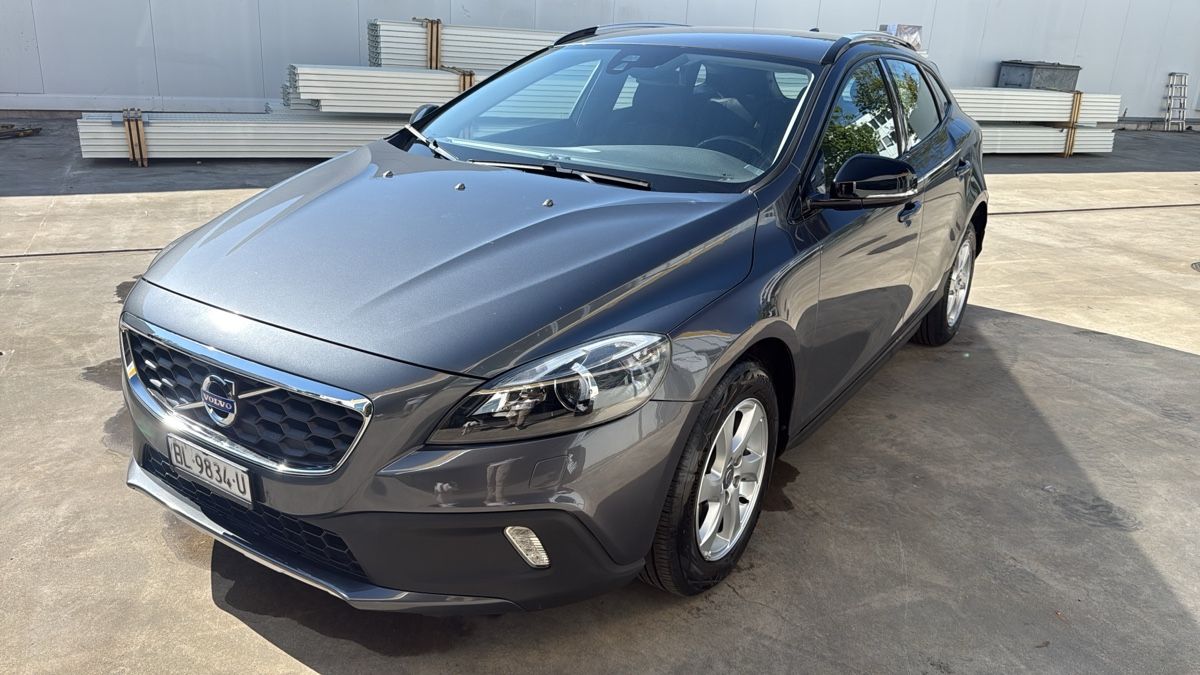 Volvo Autos: Volvo V40 CC Automat – Gebraucht aus Oberwil BL von anzelmo