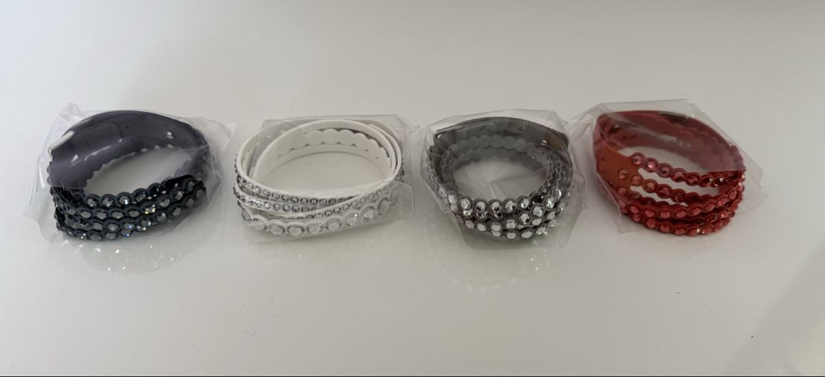 Swarovski Armbänder & -reifen: Swarovski Rucksack & 4 Swarovski Armbänder – Neu (gemäss Beschreibung) aus Gams von Lavadina 1
