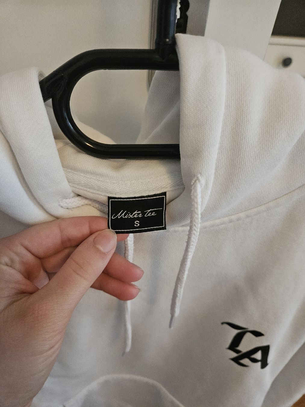 Maglioni & Felpe: weisse Hoodie – Usato da Kilchberg ZH venduto da tan_g9ny 2