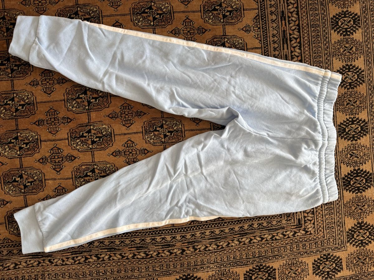 Adidas Pantalons: Original Adidas Trainingshose hellblau, Grösse M – D'occasion à Locarno par Ery02 2