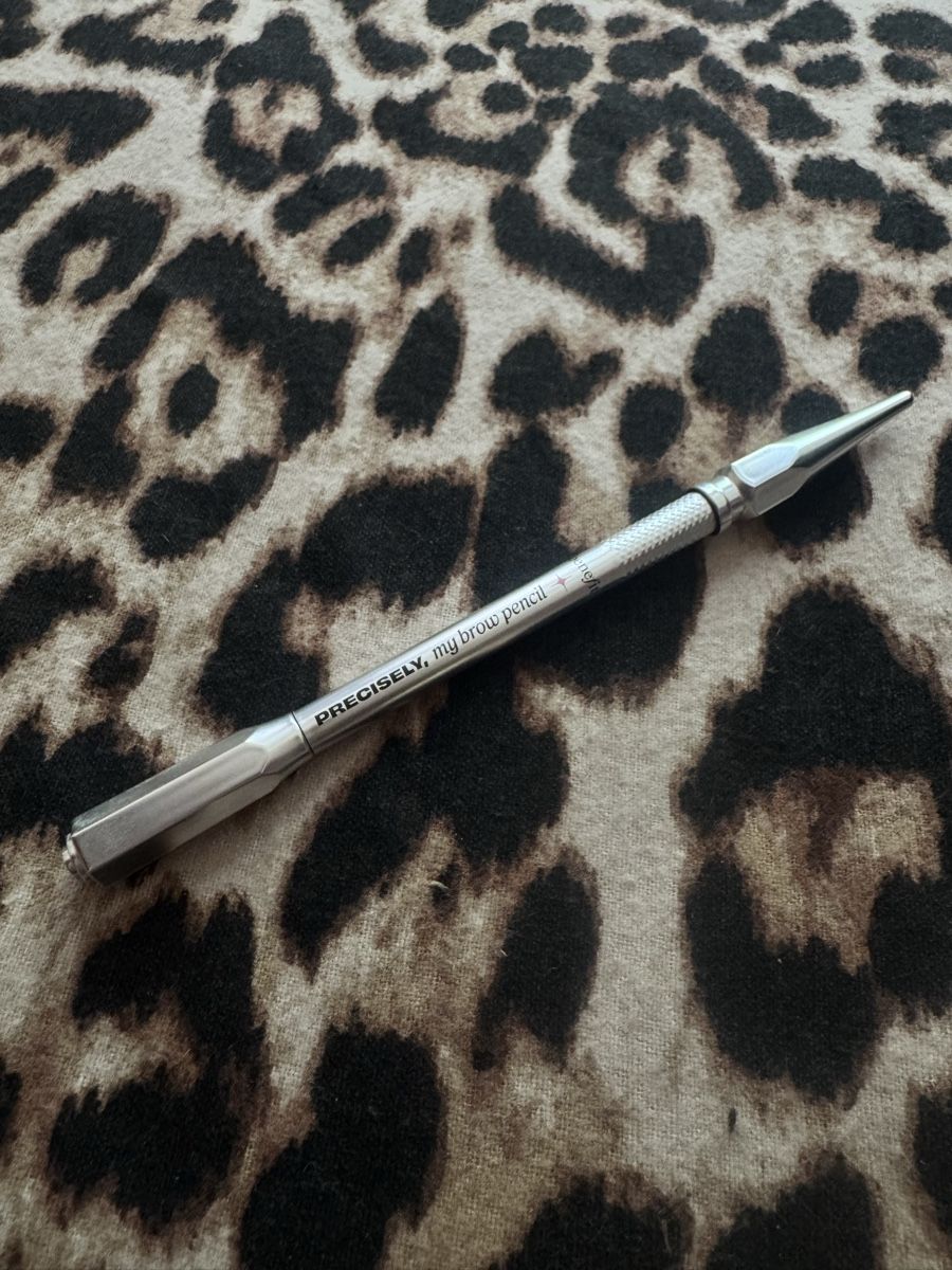 Benefit Make-up: Benefit Augenbrauenstift – Usato da Zürich venduto da MHW23