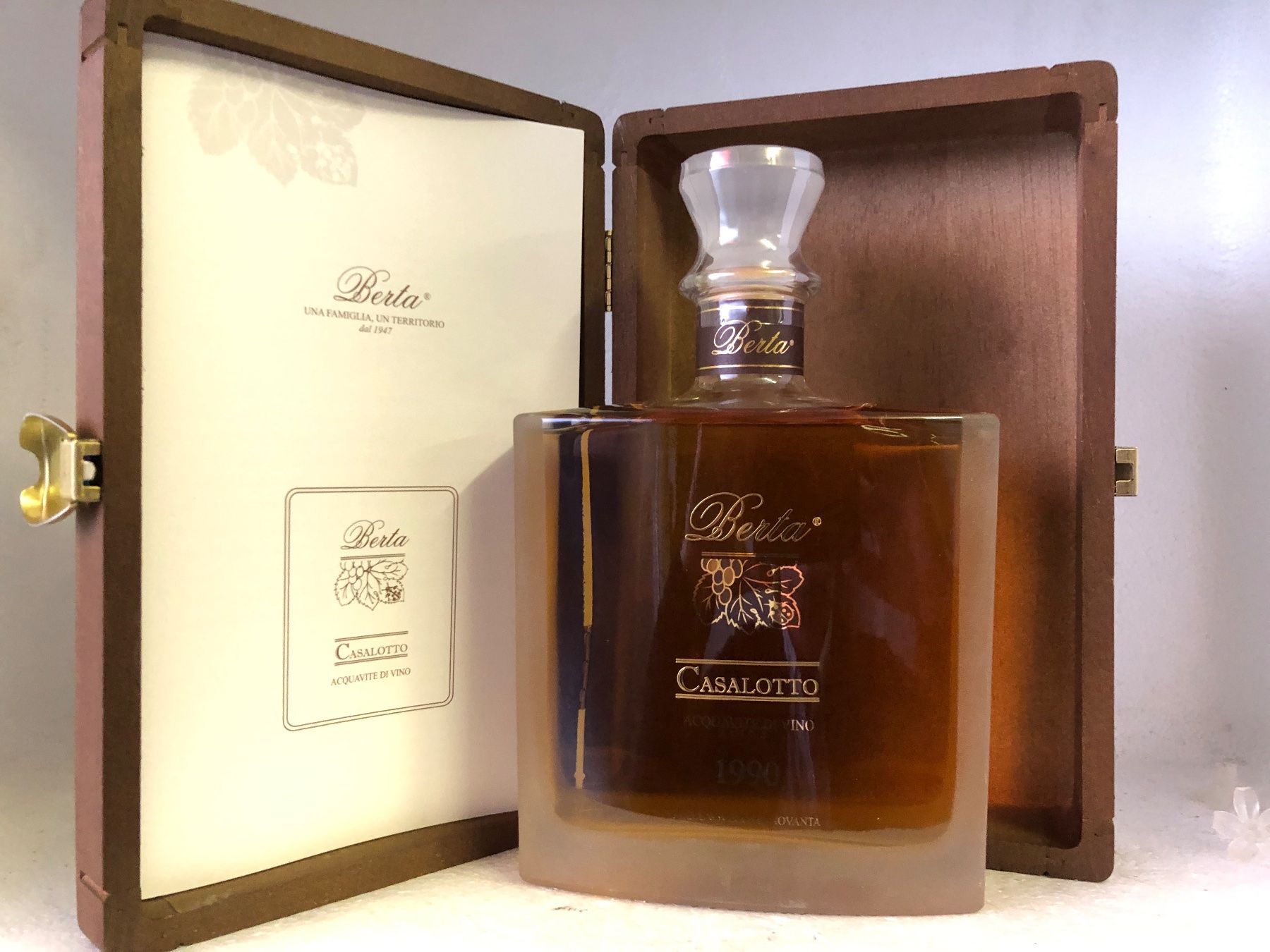 Berta Bevande alcoliche: Berta Casalotto RISERVA Aquavite 43%1990 – Nuovo e nell'imballaggio originale da Wöschnau venduto da Vinsale