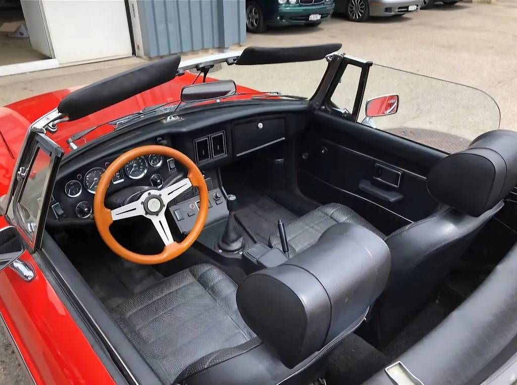Automobili: 1976 MG MGB  Veteran / Oldtimer for Sale – Usato da Chêne-Bougeries venduto da nickgreg 4