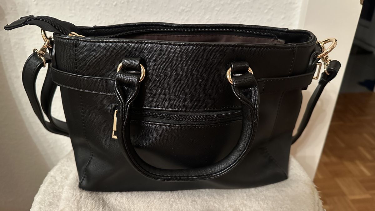 Sacs femmes: Schicke Damenhandtasche schwarz – Neuf avec emballage d'origine à Zürich par Rammis 1
