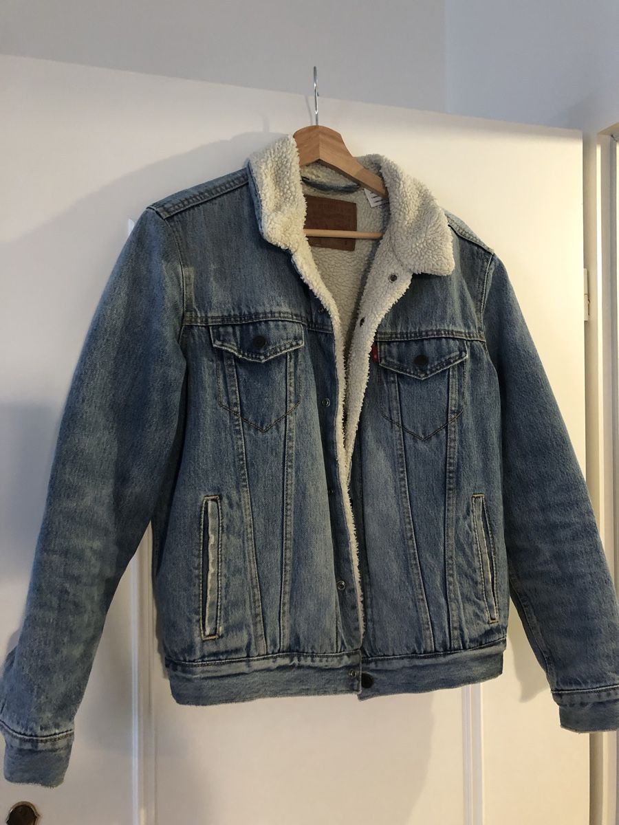 Levi's Giacche: Levi's Strauss Jeans Jacke mit Teddyfutter, Grösse S – Usato da Basel venduto da Kalleskaviar