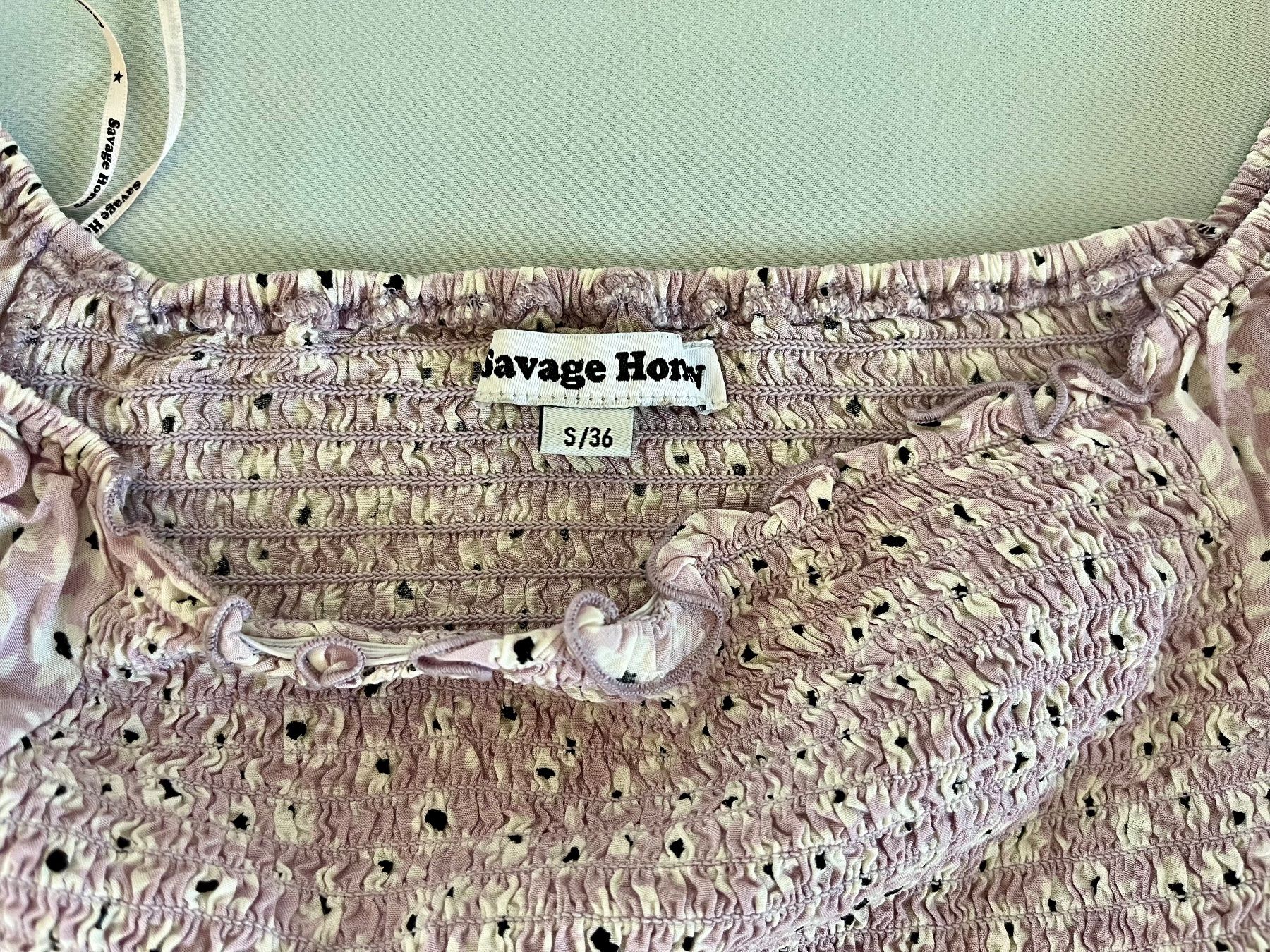 Tops: Haut à manches bouffantes taille S – D'occasion à Le Crêt-p-Semsales par staglione69 1