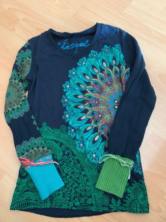 Joli pull Desigual taille S ou 36