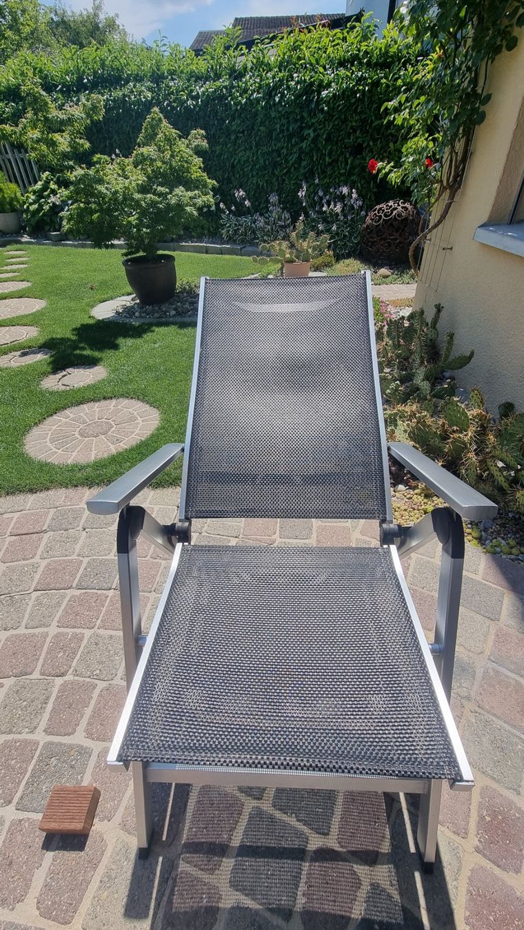Set de table et chaises: Gartentisch aus Tropenholz – D'occasion à Bottighofen par buzz02 6