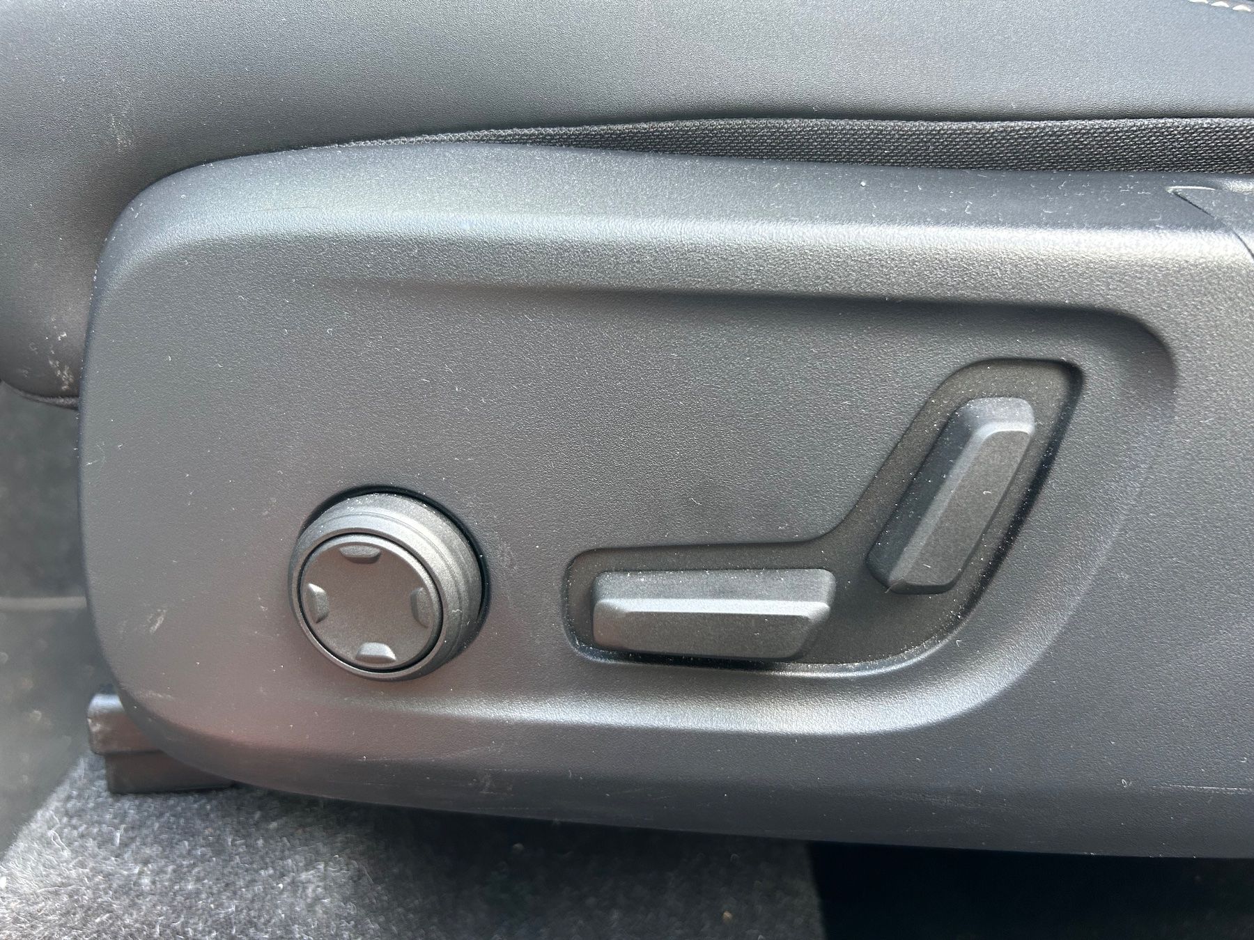 Volvo Automobili: Volvo XC40 B3 Plus Bright – Usato da Kriegstetten venduto da lat_j8gy 9