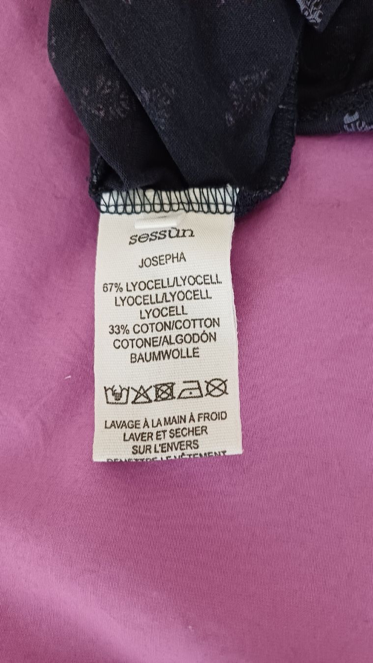 Sessun Vestiti: Robe Sessùn marine – Usato da Genève venduto da njia 6