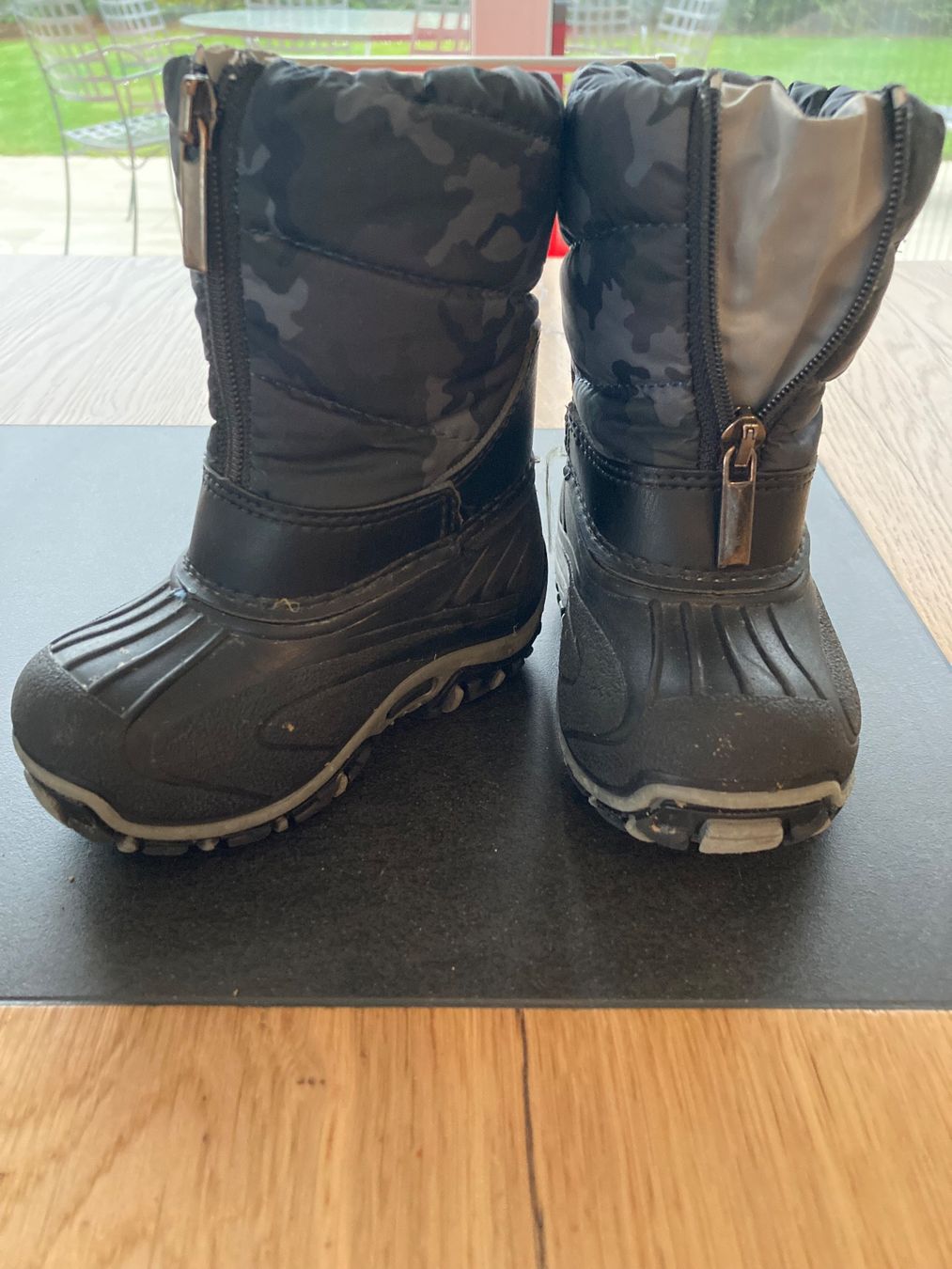 Schuhe für Jungen: Chaussure de neige bébé – Neu (gemäss Beschreibung) aus Courgenay von hertzogg