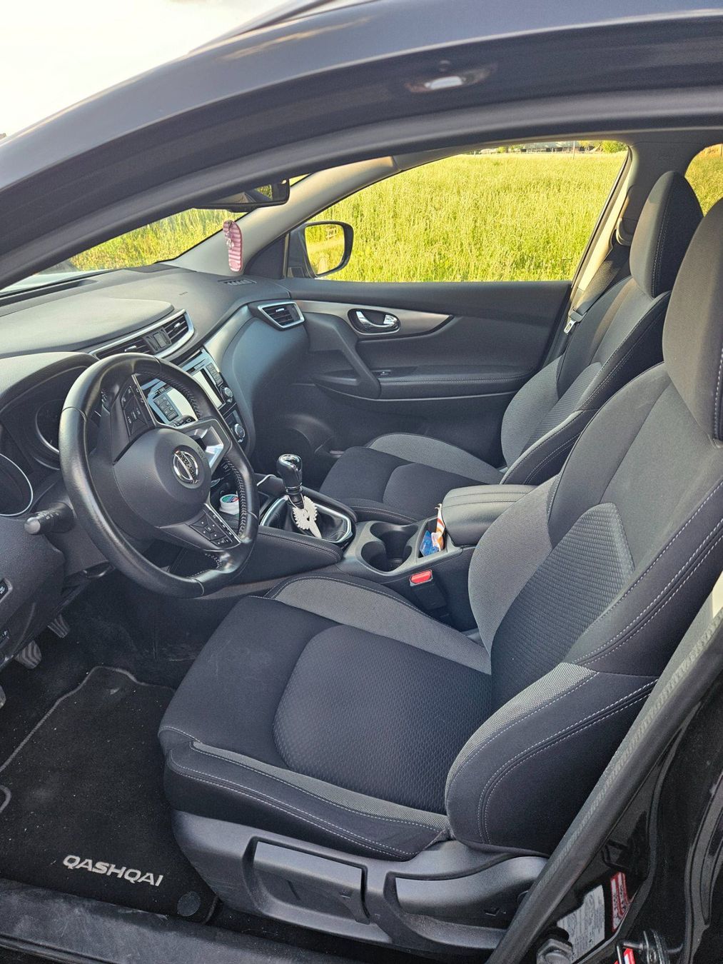 Nissan Autos: NISSAN Qashqai 1.5 dCi N-Connecta – Gebraucht aus Zug von coramo 4