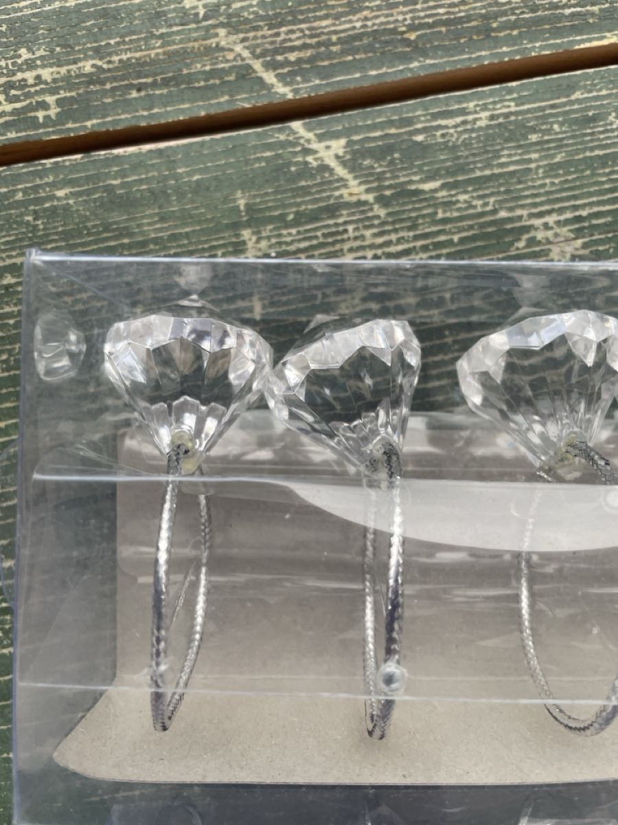 Sonstige Dekorationen & Accessoires: Serviettenringe – Neu und originalverpackt aus Basel von Blumi_13 1
