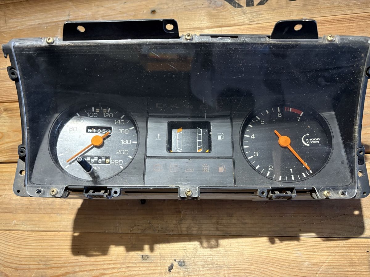 Ford Alle Autoersatzteile: Combiné Ford escort  – Gebraucht aus Montmollin von Adr_gret12