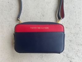 Tommy Hilfiger Umhängetasche Damen, neuwertig