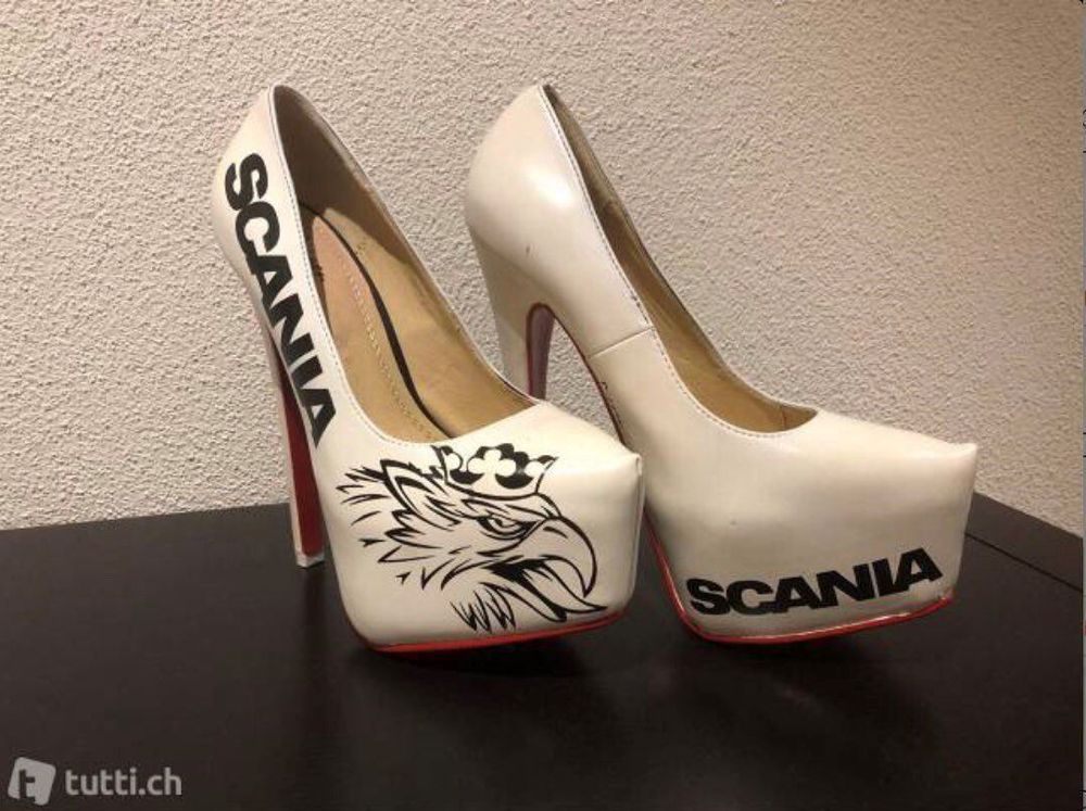 Scania store high heels