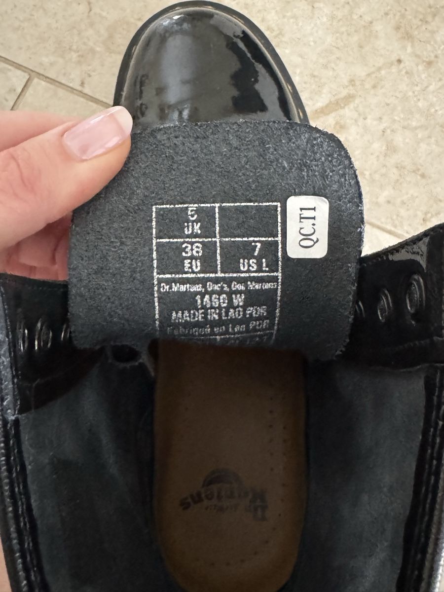 Dr. Martens Damenschuhe: Dr. Martens Lackleder Boots (38) – Gebraucht aus Triesen von antonellaaa_ 4