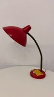 Retro Tischlampe aus den 60er Jahren im Bauhaus Stil