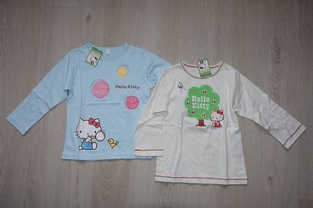 2 HELLO KITTY  Langarmshirt Gr.110 aus Japan Neu!
