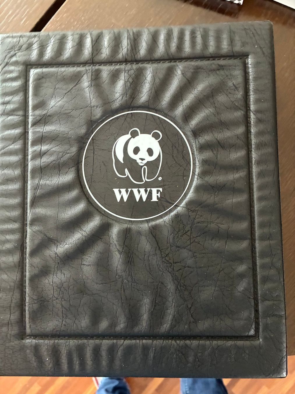 WWF Album: WWF-Briefmarken-Sammlung im Album – Nuovo e nell'imballaggio originale da Thalwil venduto da figueres 2