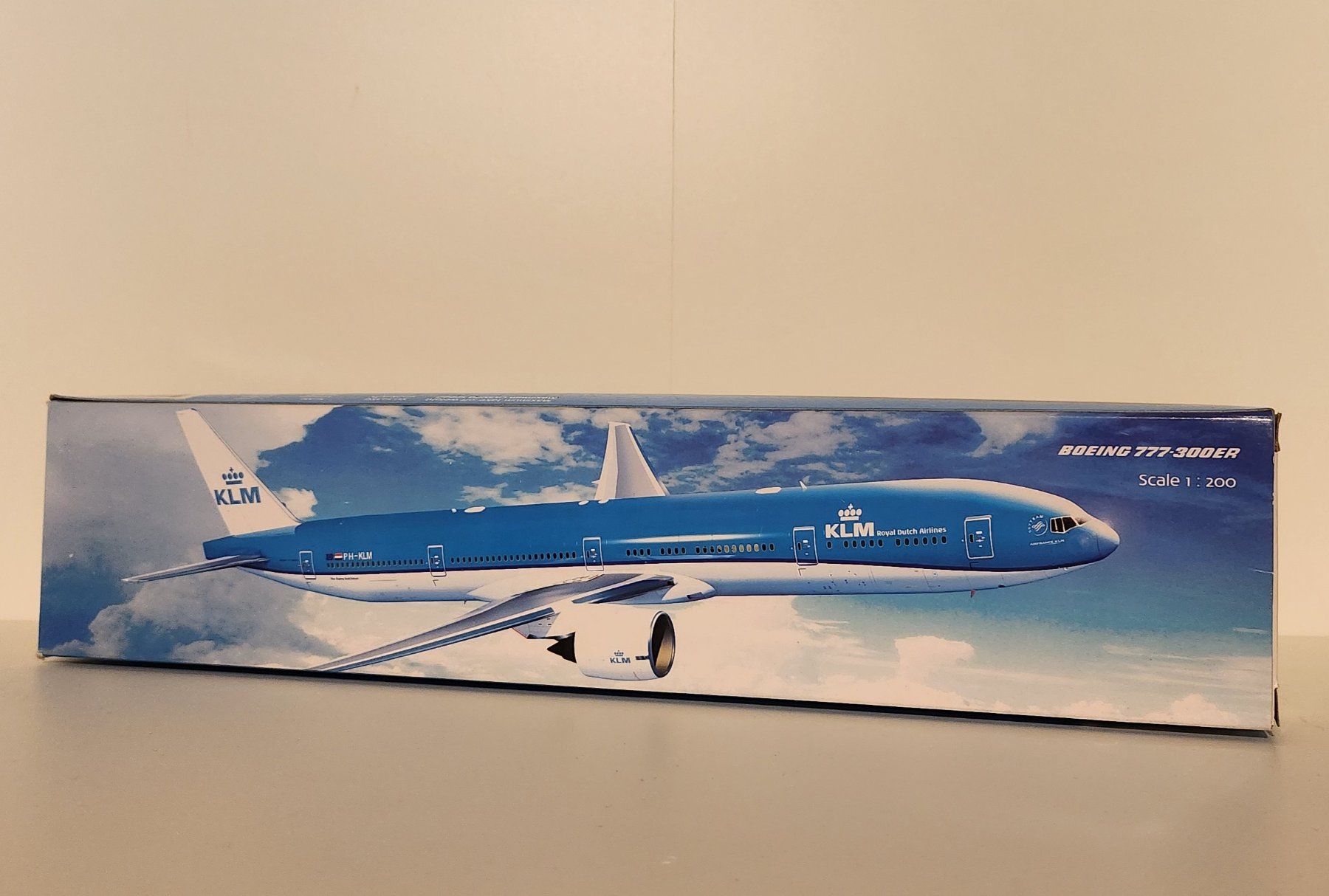 Modellbausätze & Standmodelle: KLM Boeing 777-300ER 1/200 – Gebraucht aus Wittenwil von ced_q8j7 4