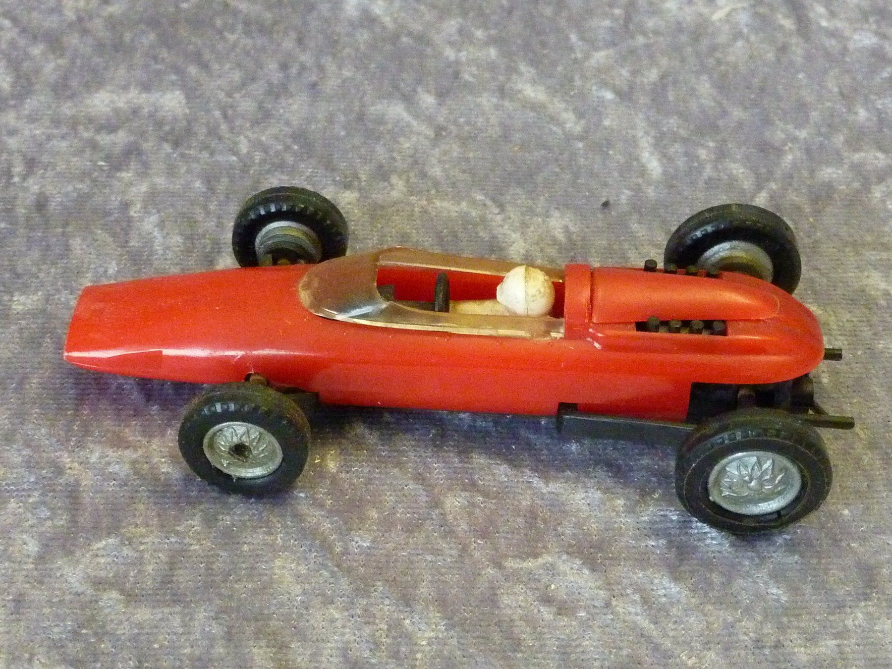 Ferrari Modellini d'auto: Ferrari Bolides Shell 1:43 – Usato da Dürrenäsch venduto da modellautos4you 1