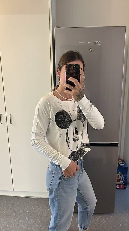 Pullover & Sweatshirts: Mickey Pullover – Gebraucht aus Thun von SelinaW1995 1