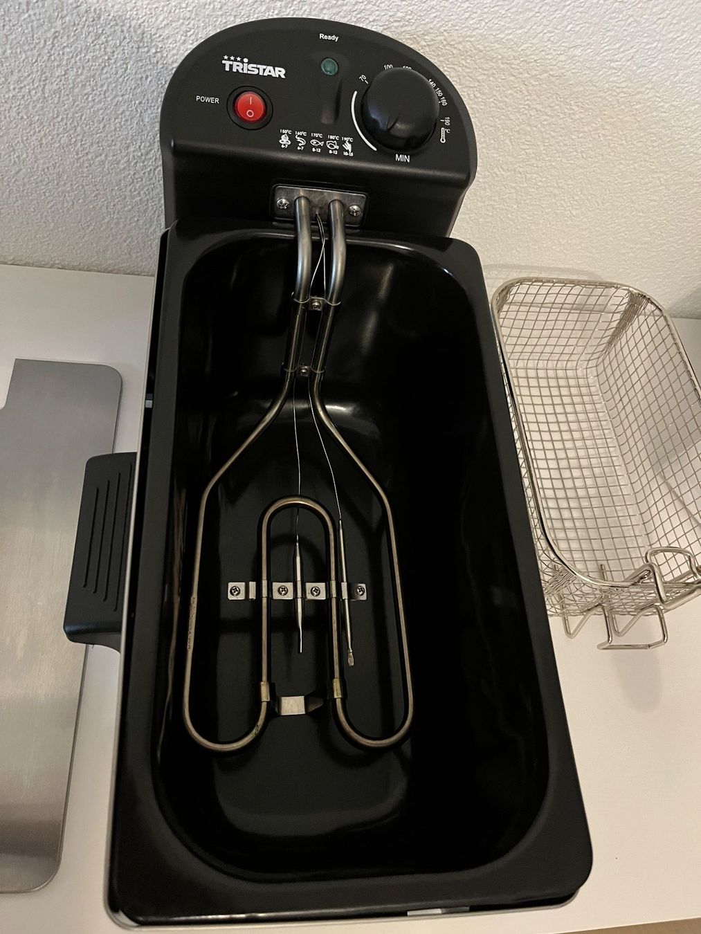 Elettrodomestici da cucina: Fritteuse Tristar, Inhalt 3.5L – Usato da Brügg BE venduto da Cinia