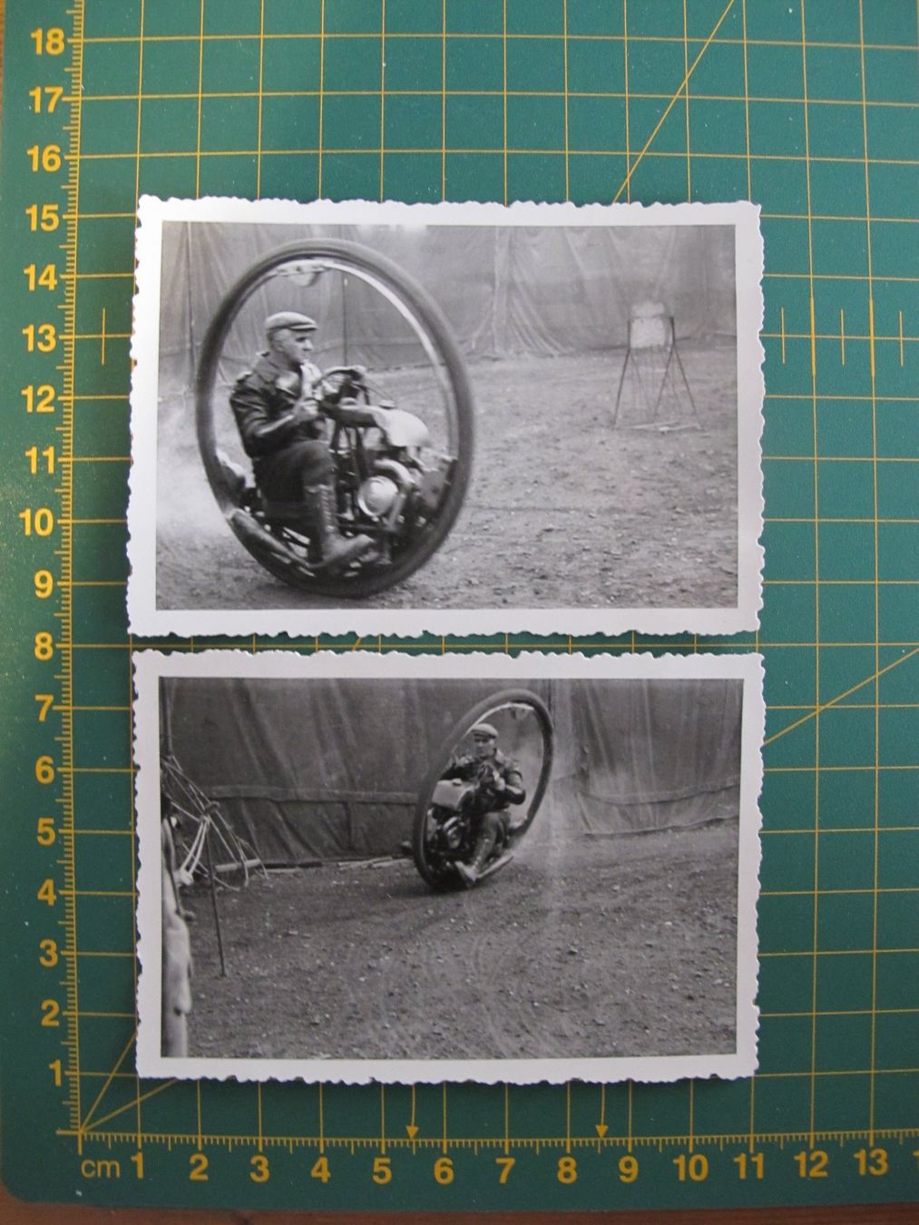 Foto & Immagini: Deux photos d'une moto-roue – Usato da Arnex sur Orbe venduto da Caturix
