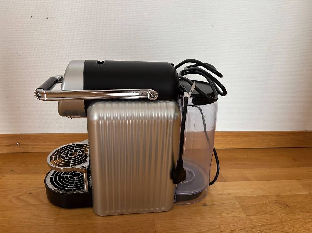 Kaffeemaschinen & Espressomaschinen: Nespresso Zenius Kaffeemaschine  – Gebraucht aus Wil SG von bea_f87f 2