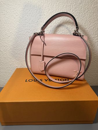 Louis Vuitton Cluny