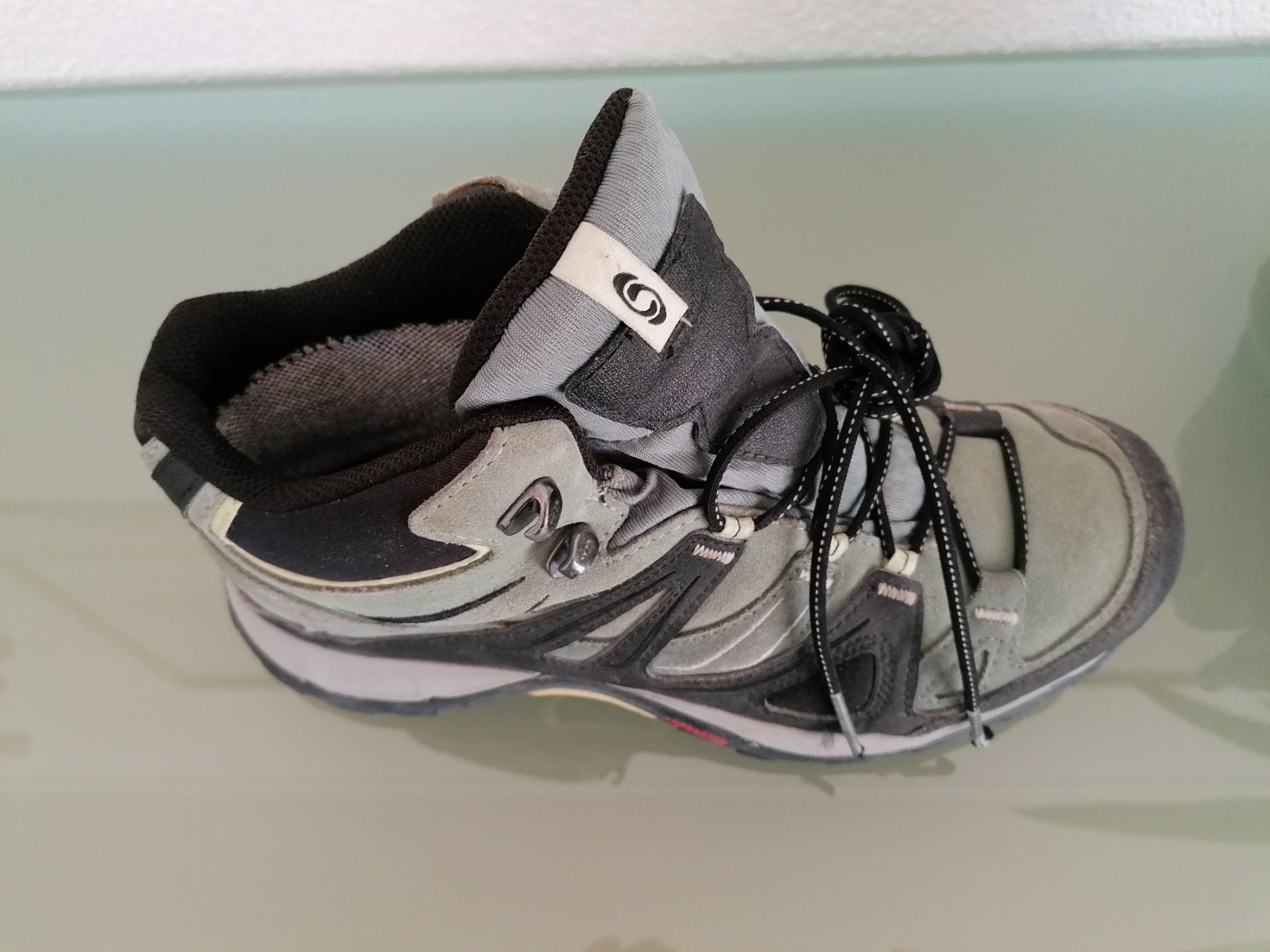 Damenschuhe: SALOMON wanderschuh gr. 39 – Gebraucht aus Uetikon am See von Eijalina 2