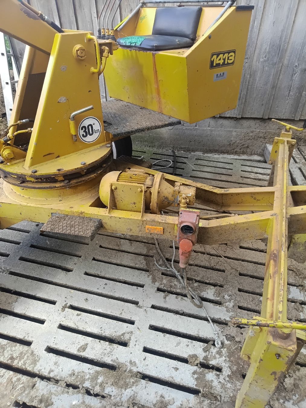 Toutes les machines: Mistkran Griesser 1413 Typ – D'occasion à Gersau par Hardi199 3