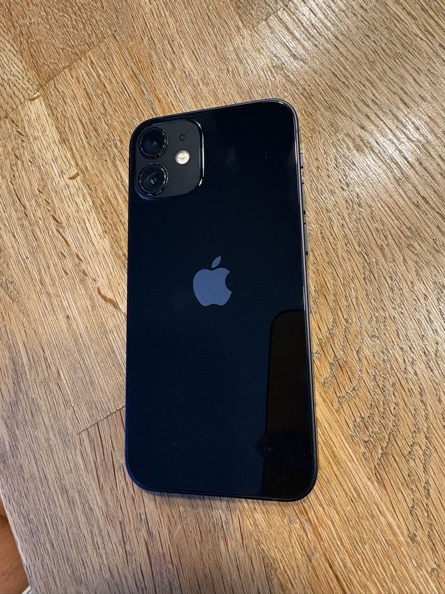 Apple Telefoni cellulari / Smartphones: Smartphone Apple iPhone 12 mini schwarz – Usato da Wetzikon ZH venduto da Asnoop 2