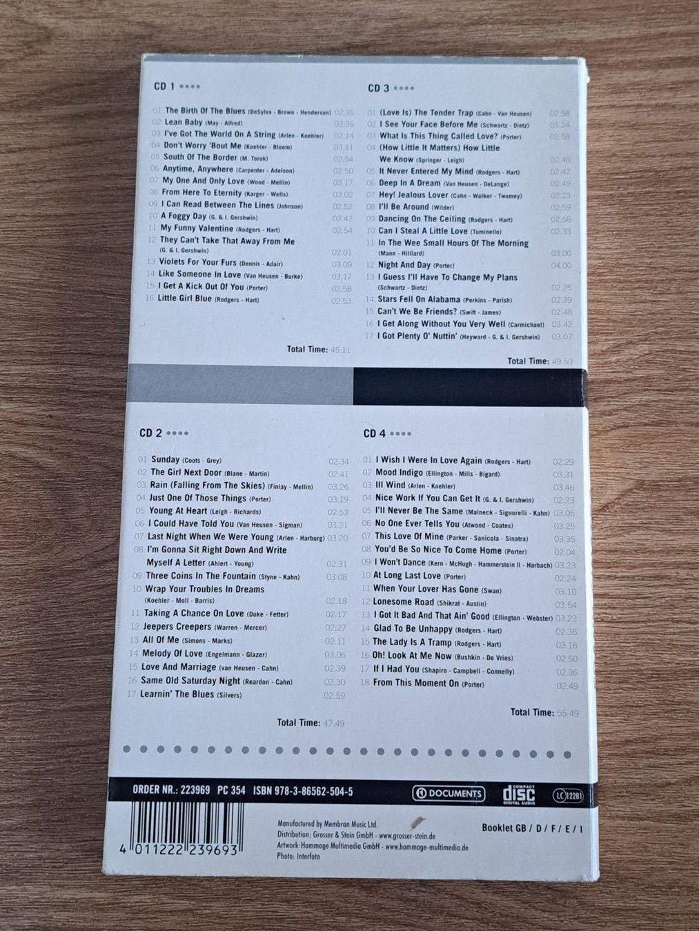 CD: FRANK SINATRA, 4 CD Set Buchformat, Buch mit 36 Seiten. – Usato da Unterseen venduto da Kanica 1