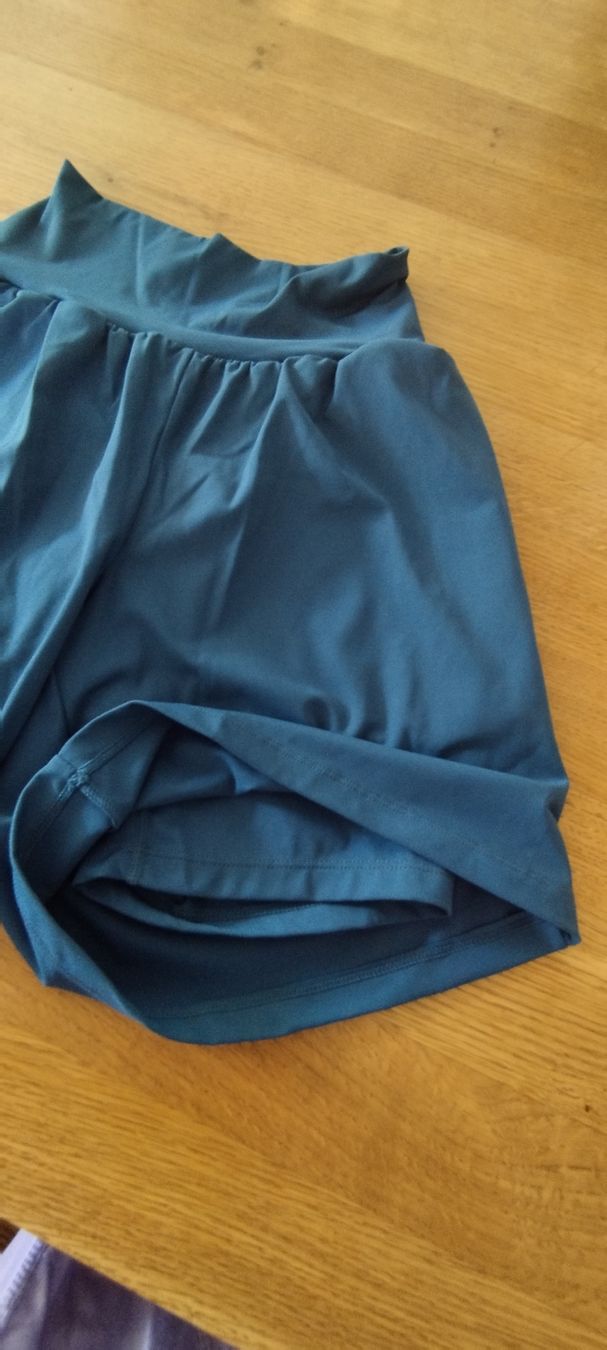 Halara Hosen: Halara Damen Shorts Gr. S - elastisch, blau – Neu (gemäss Beschreibung) aus Luterbach von Liveyourdream 2