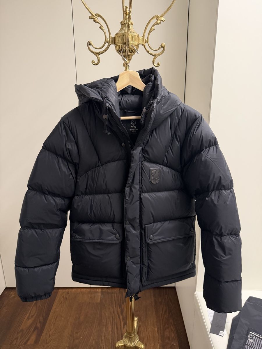 Fjällräven Giacche: Fjällräven Expedition Down Lite Jacket Black Edition Herren – Nuovo (secondo la descrizione) da Remetschwil venduto da MLC_est.2005