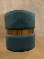 Runder Samthocker blau mit goldenem Ring guter Zustand